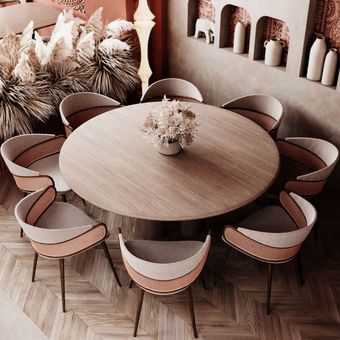 Large-party round table